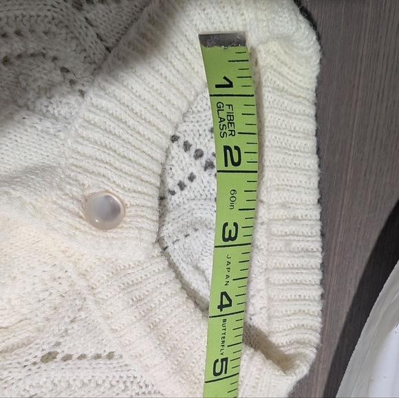 Vintage Handmade Lace Knit Cream Cardigan - Picture 7 of 12
